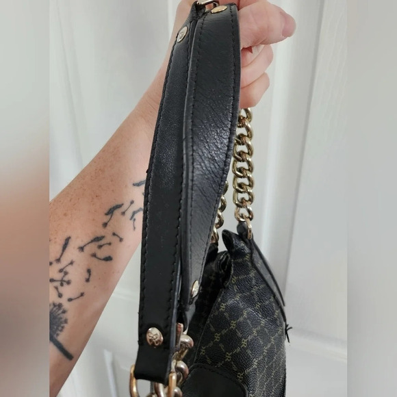 Rioni Lg Leather signature buckle carrier handbag Navy And gold 16"Lx10"deep - Picture 10 of 13